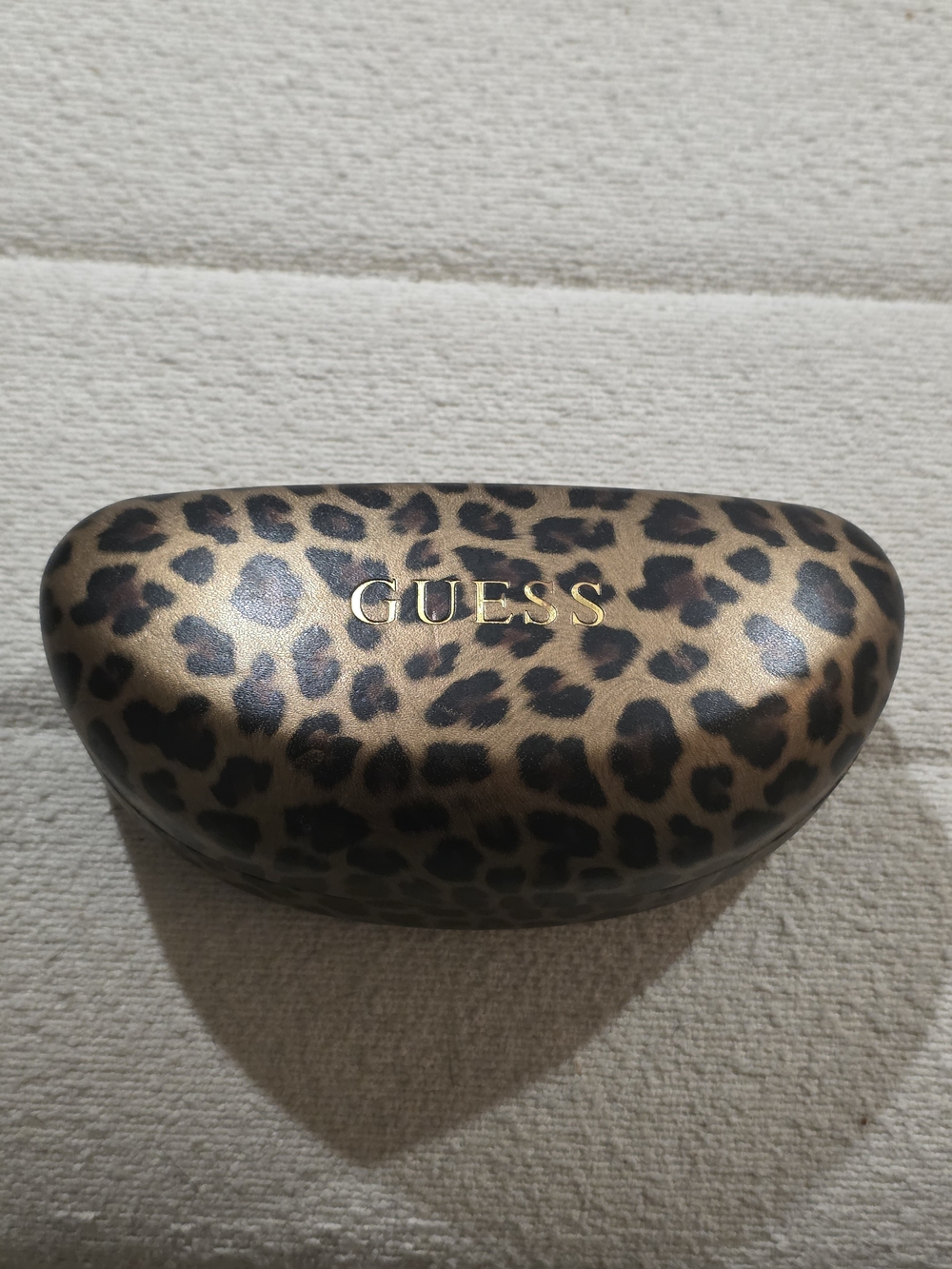 GUESS Leopard Print Hard Eyeglass Case - Gold Logo